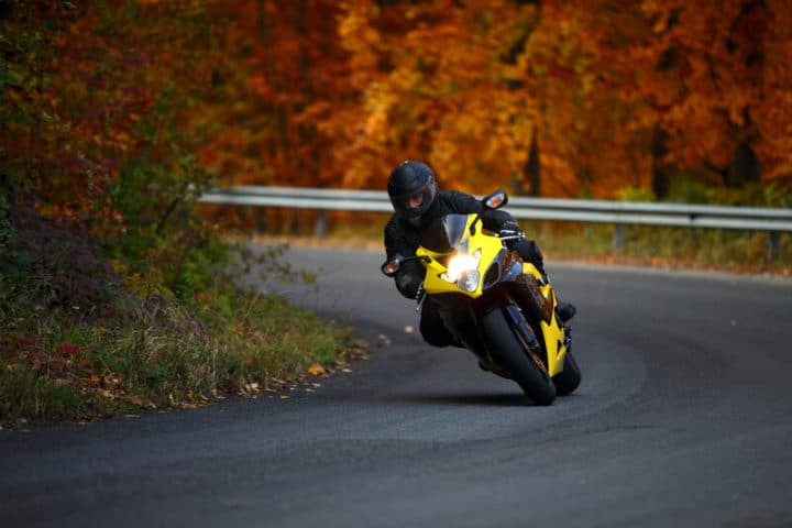 Motorradfahren im Herbst | © panthermedia.net /Kostudio